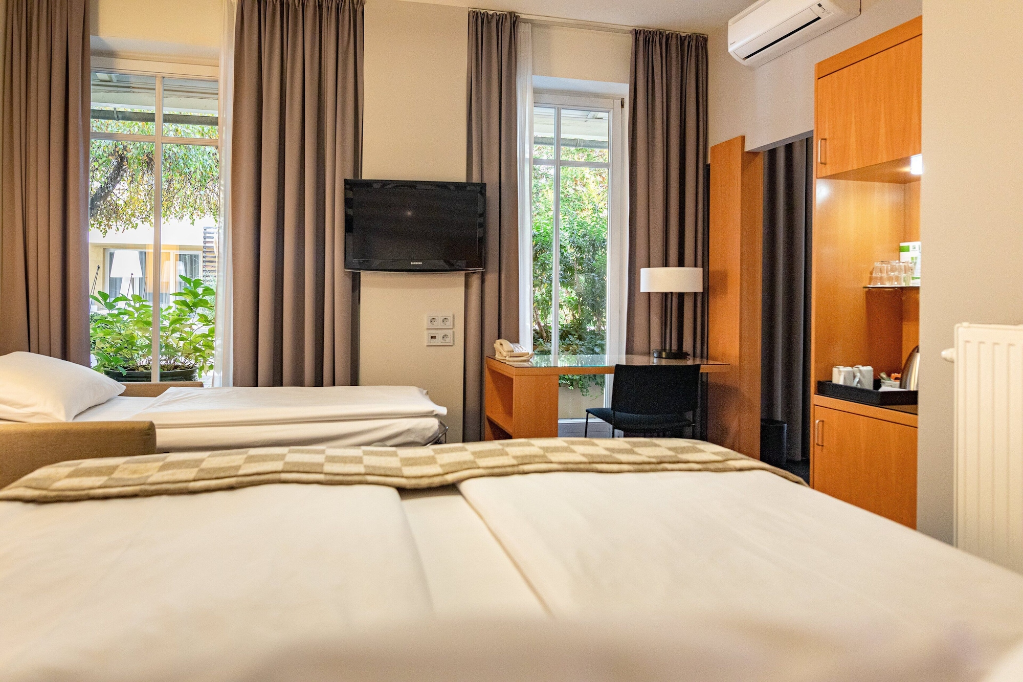 Standard, King Bed, Garden Wing