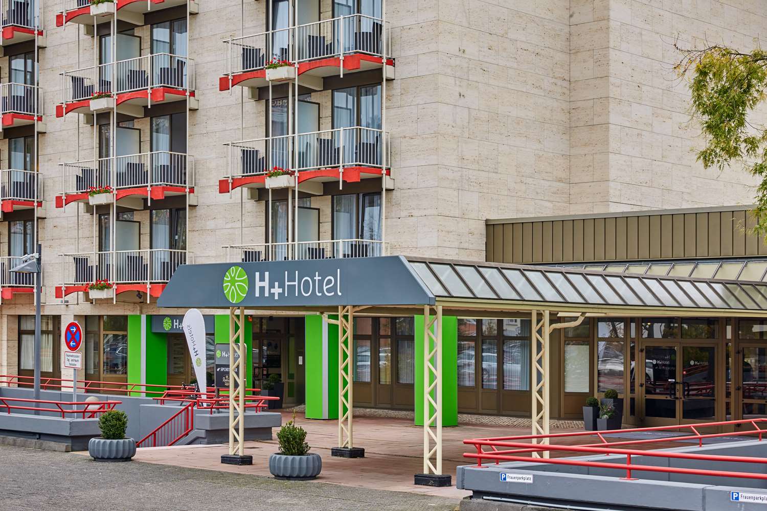 H+ HOTEL BAD SODEN 2/32