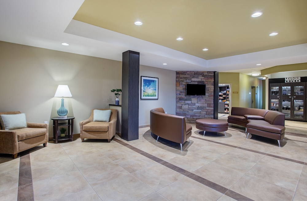 CANDLEWOOD SUITES BOWLING GREEN 8/69