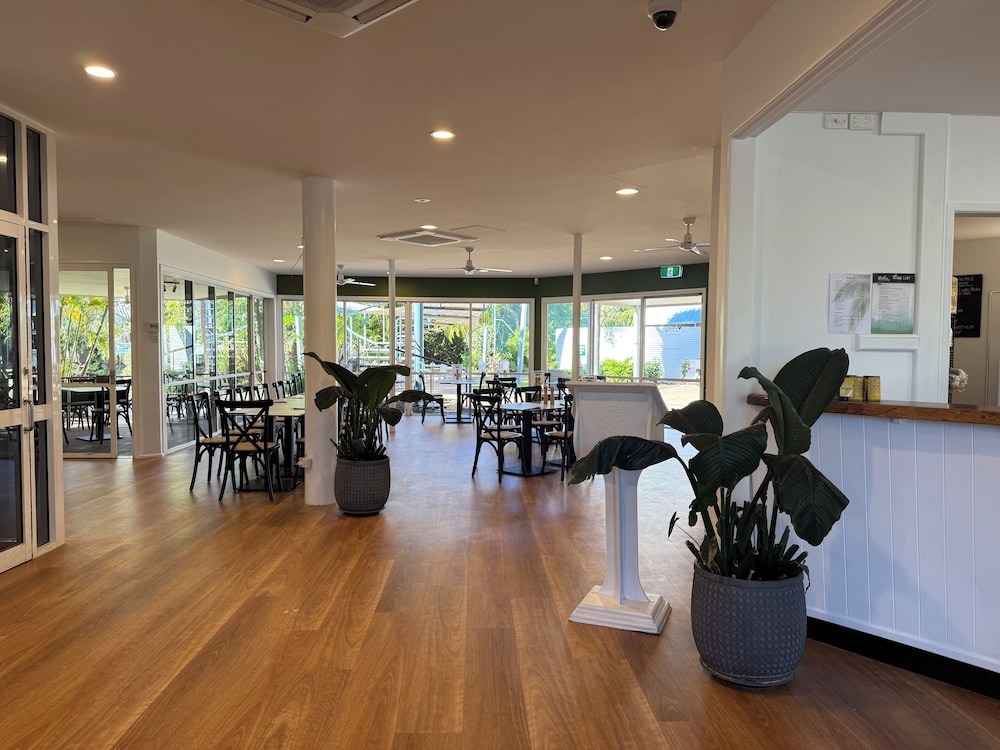 Kellys Beach Resort 17/49