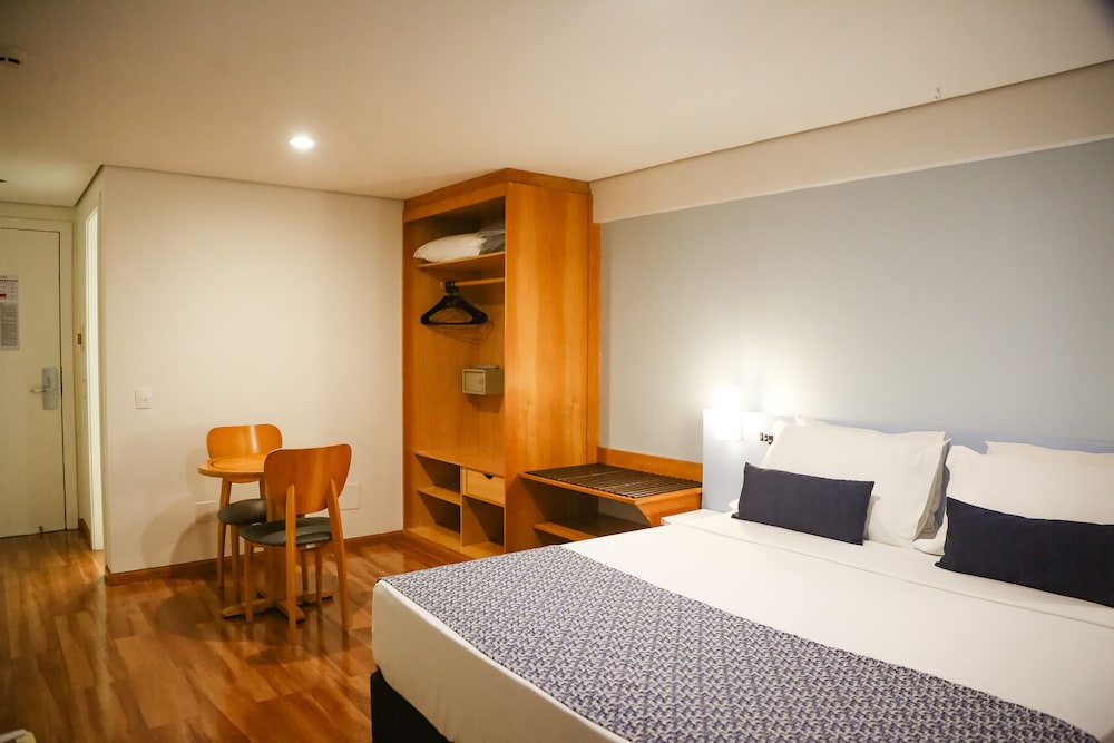 PREMIUM DOUBLE BED