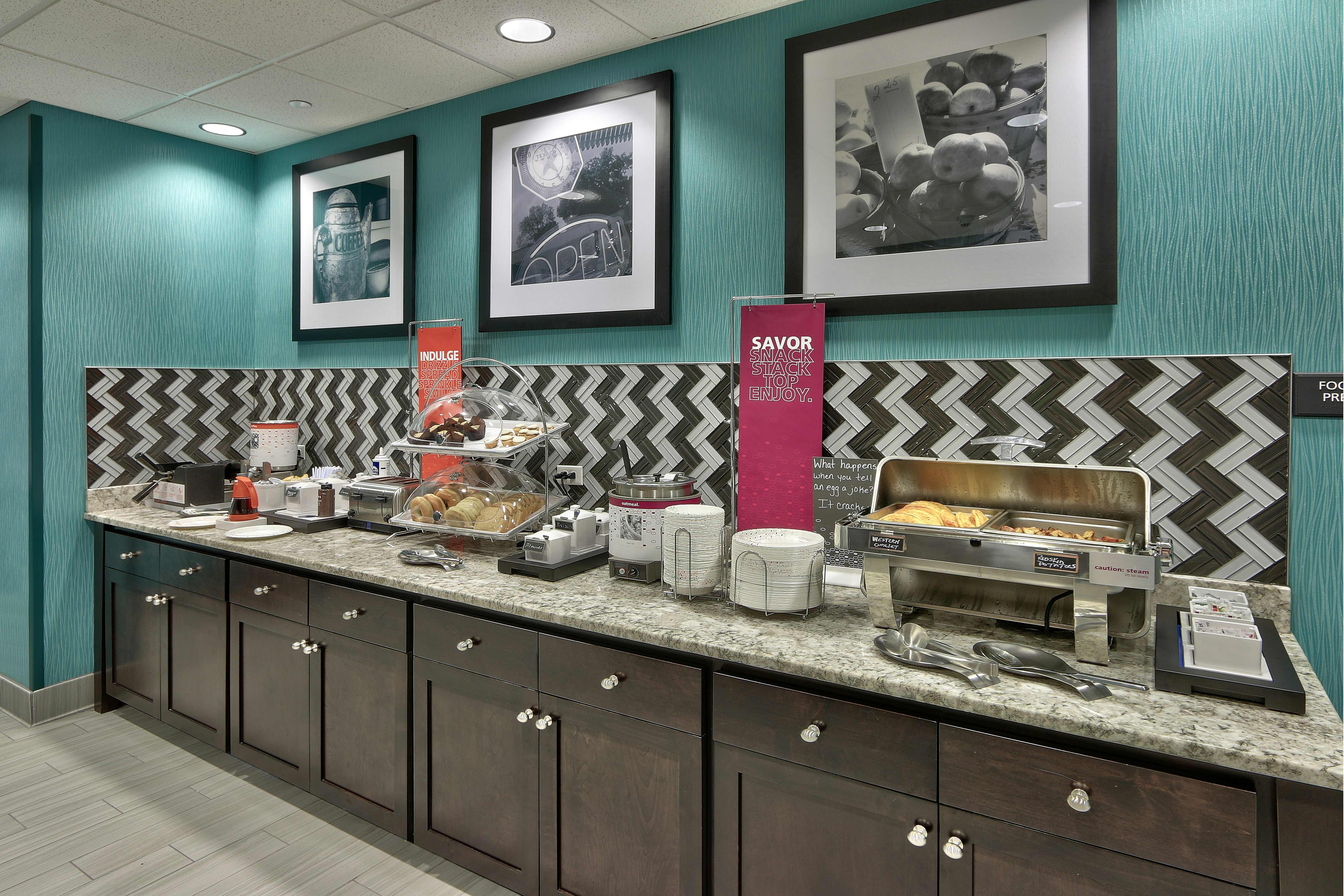 Hampton Inn Suites Albuquerque Airport 11/54