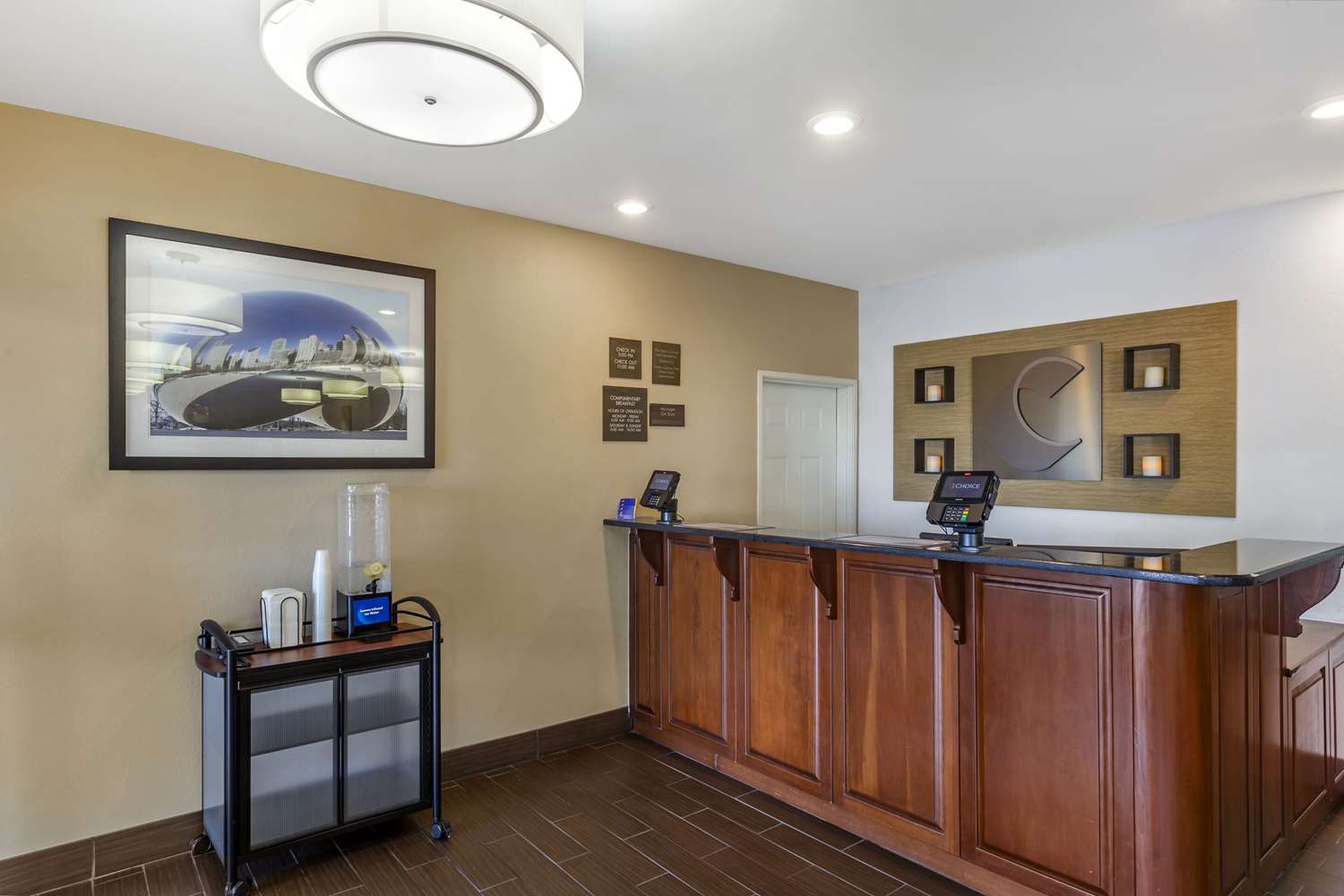 Comfort Inn Gurnee near Six Flags 5/35