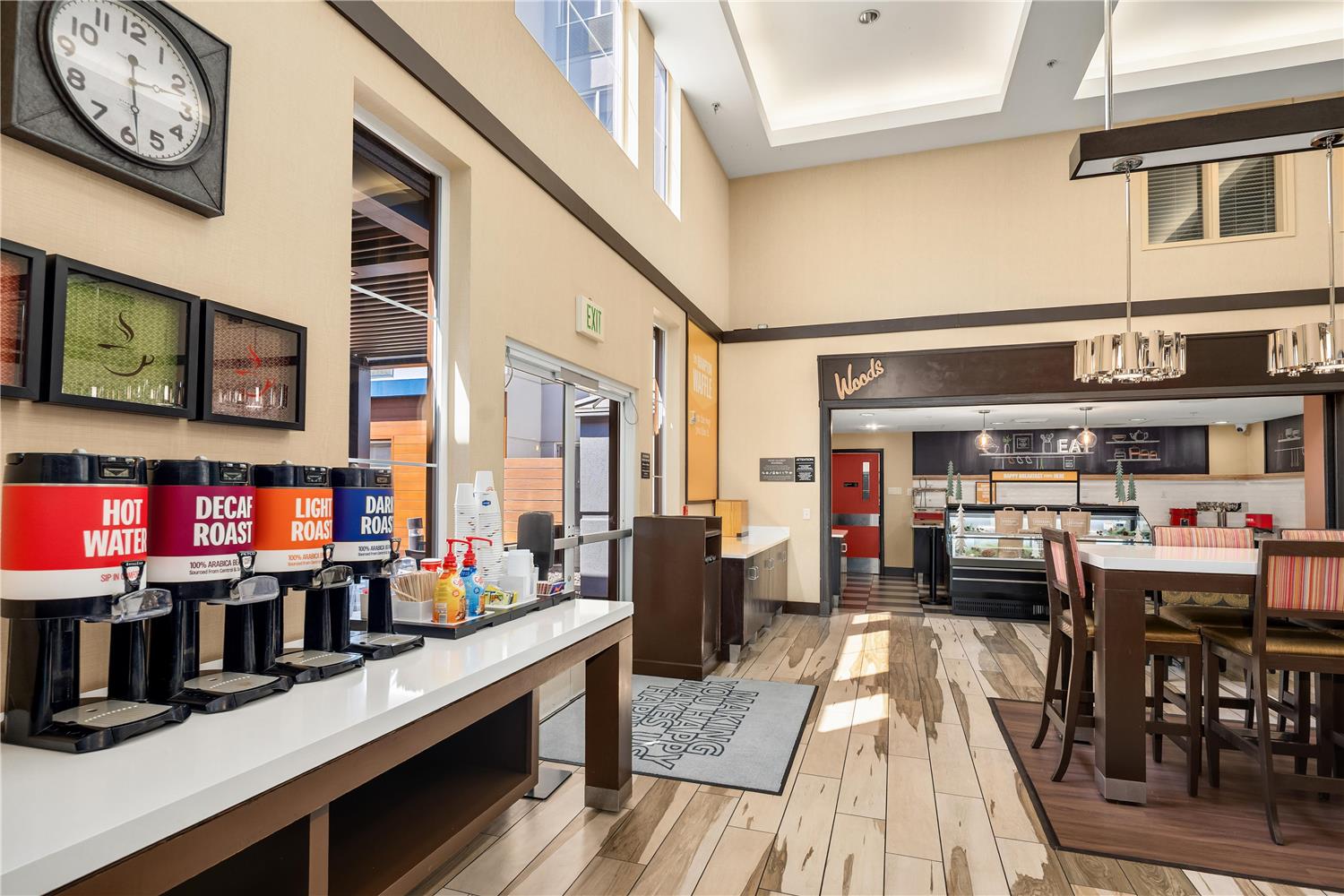 restaurant cafeteria