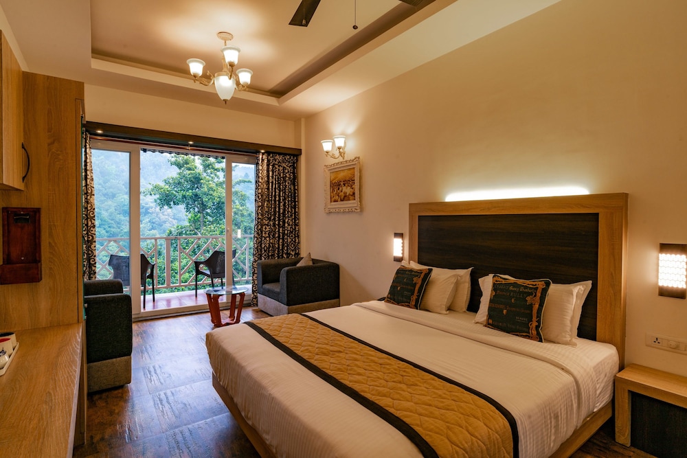 1 BEDROOM, SUPERIOR, DOUBLE OR TWIN BED, MOUNTAIN VIEW, PRIVATE BATHROOM
