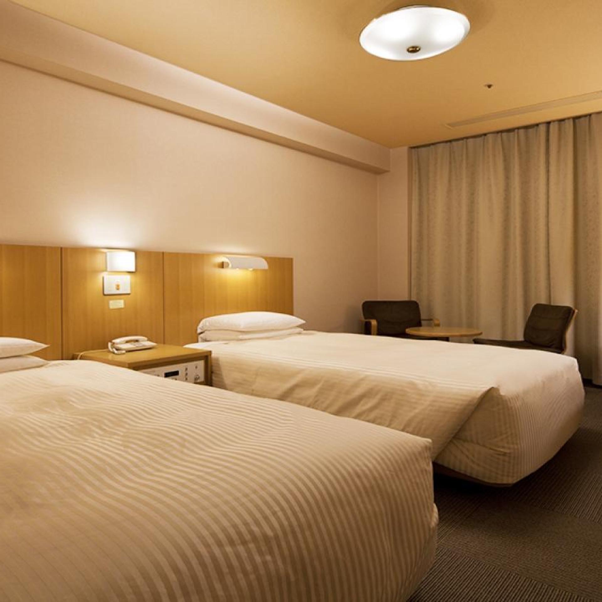 Comfort, Twin Beds, East Wing