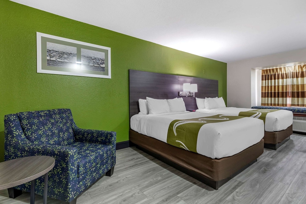Quality Inn & Suites Longview I-20 19/35