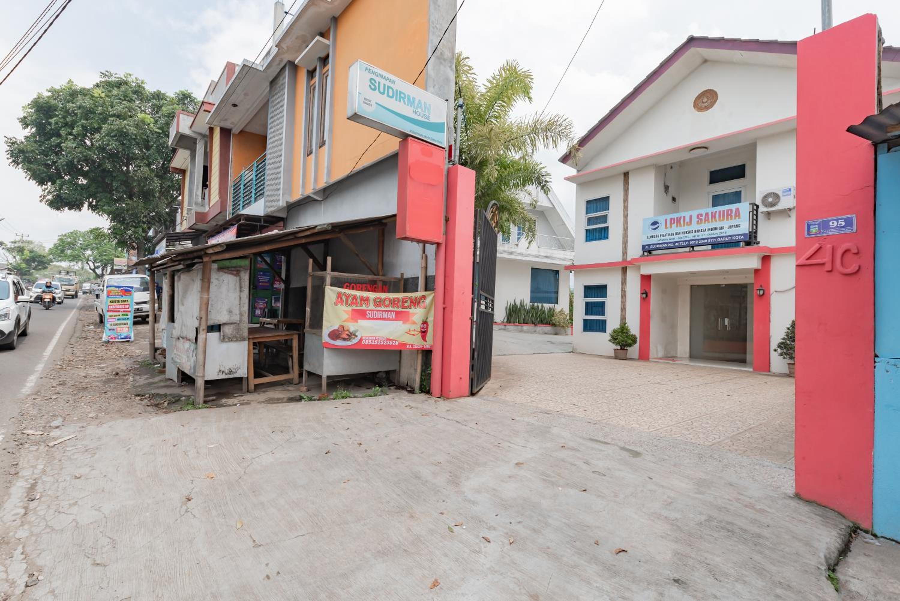 OYO 1370 Sudirman Guesthouse Syariah 42/56