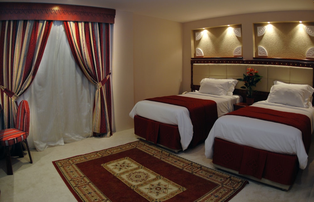 Al Liwan Suites Doha 27/67