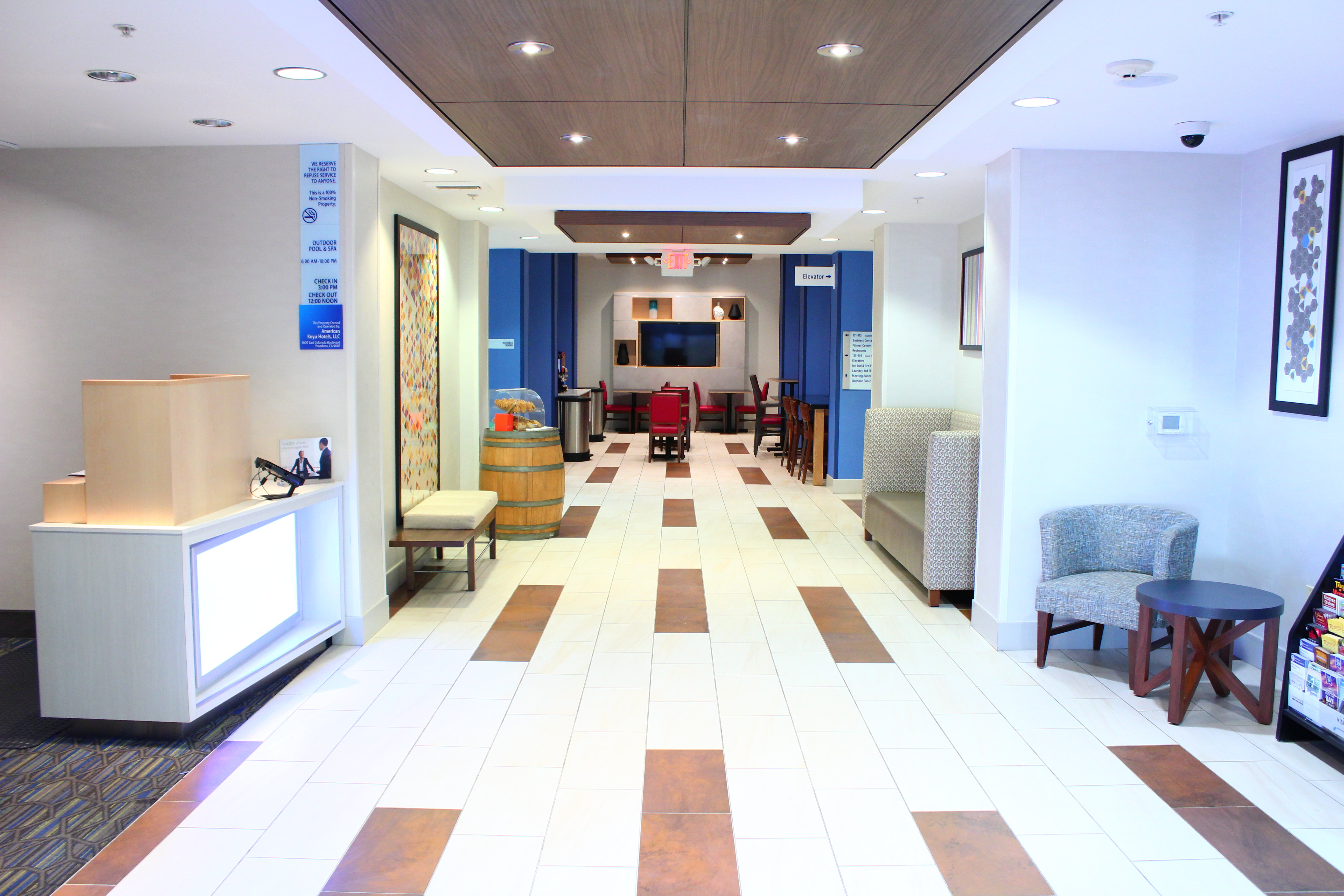 Holiday Inn Express Suites Napa Valley American Canyon 17/26