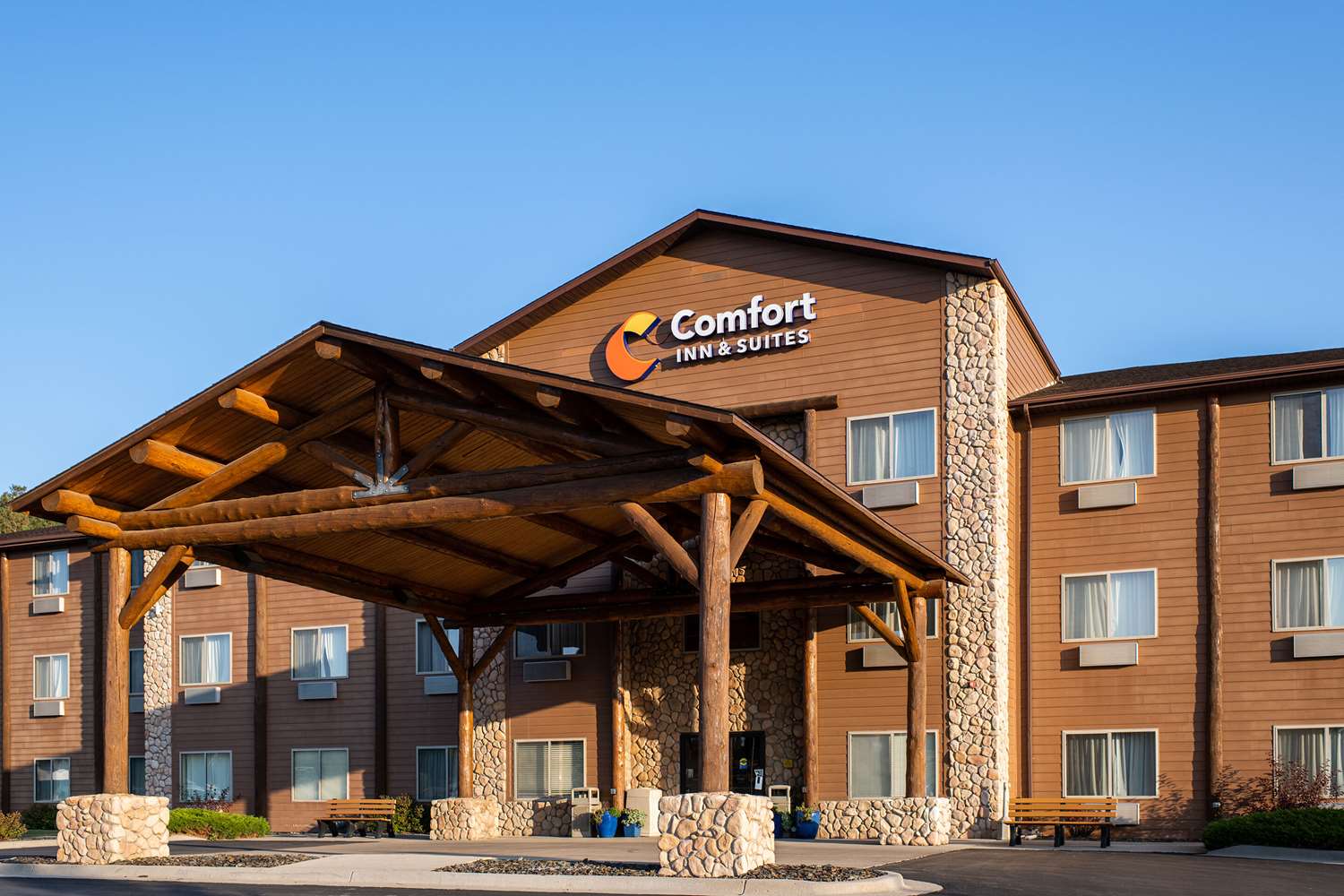 Comfort Inn & Suites Custer - Crazy Horse Area 2/36
