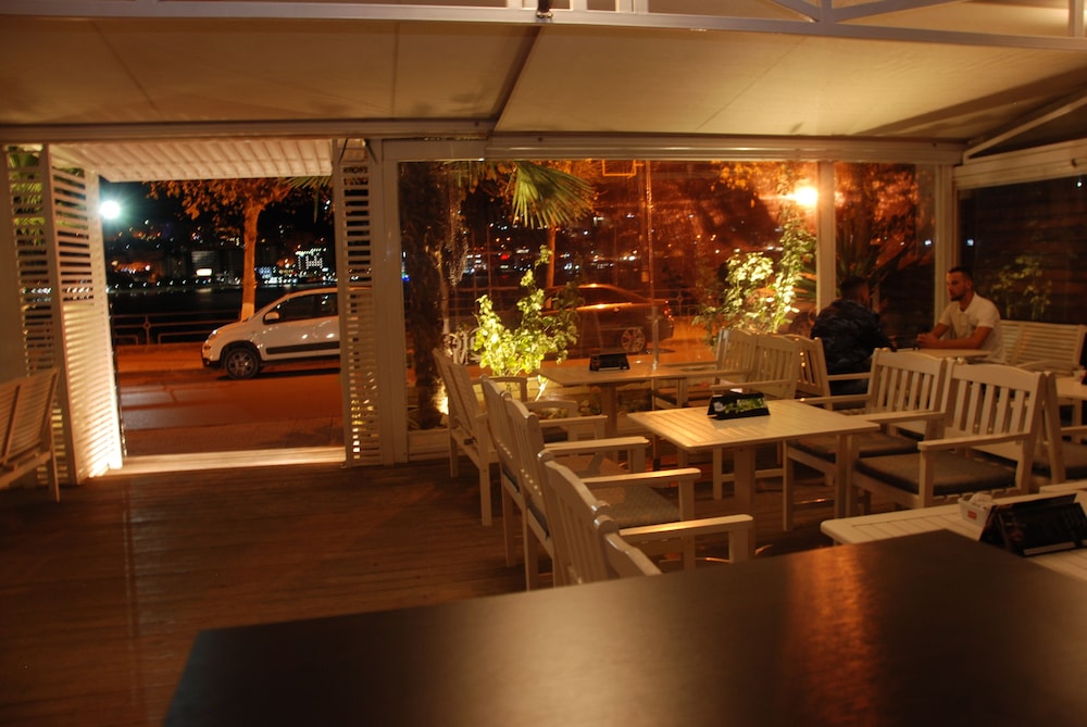 Hotel Mano 32/36