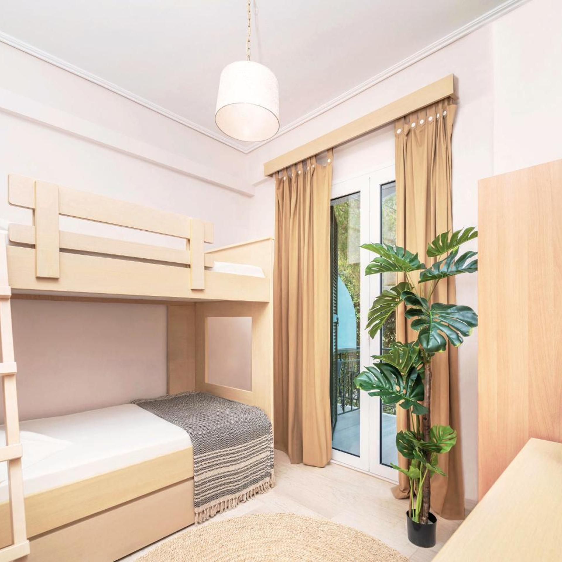 ADANI HOTEL 7/54