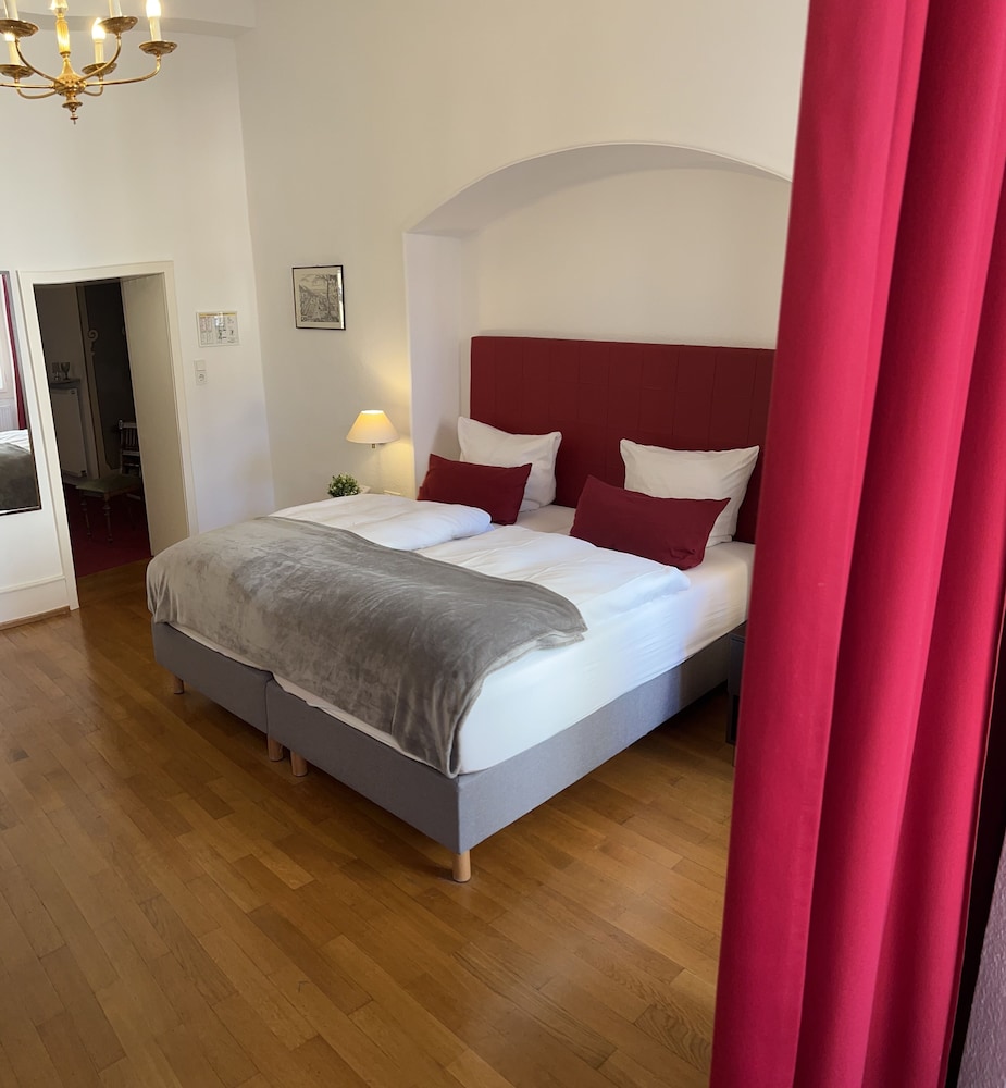 Hotel Zum Ritter St Georg 15/50