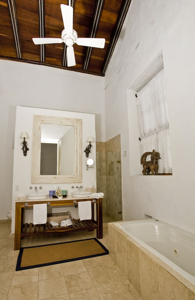 Casa Quero Hotel Boutique 47/51