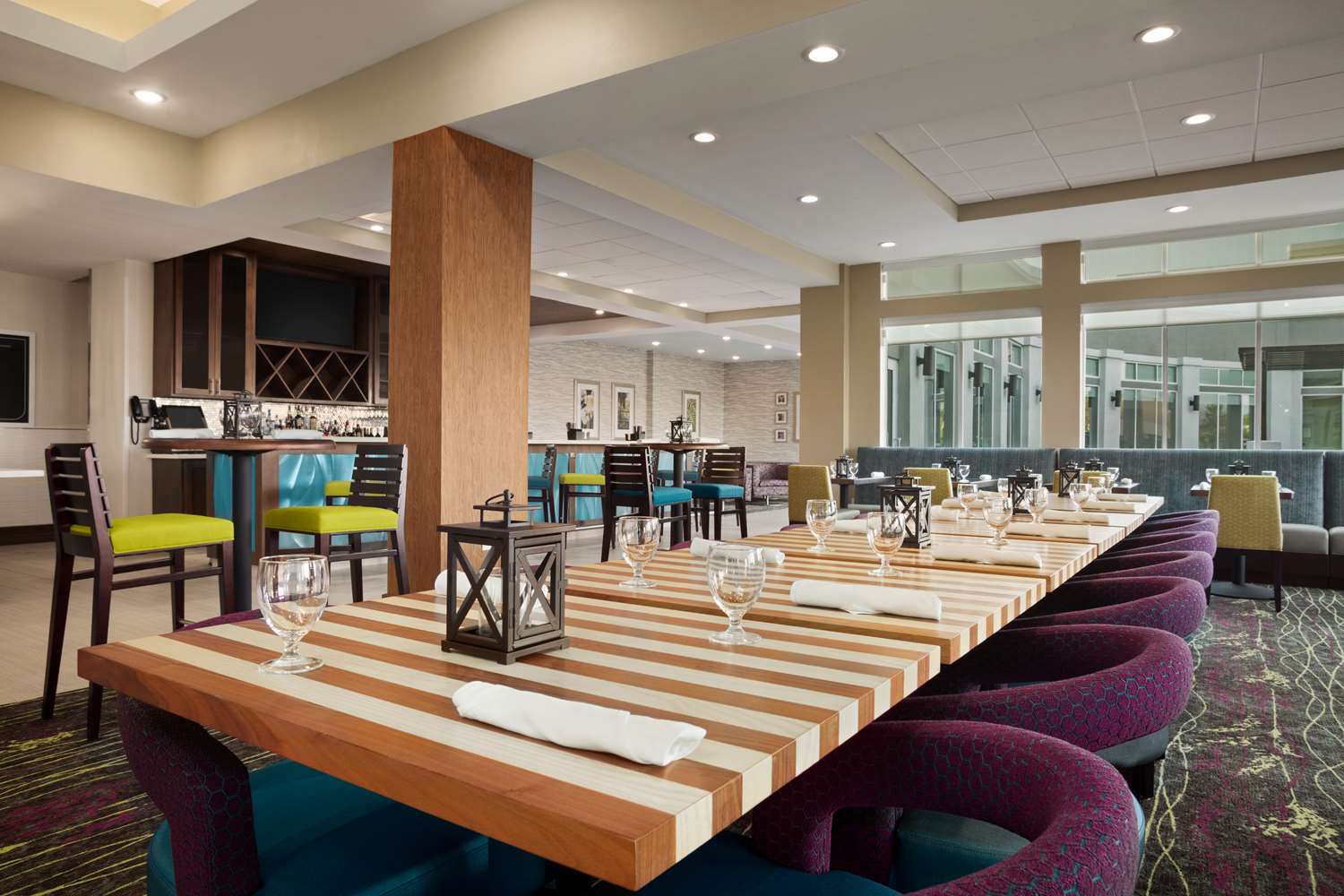 restaurant cafeteria