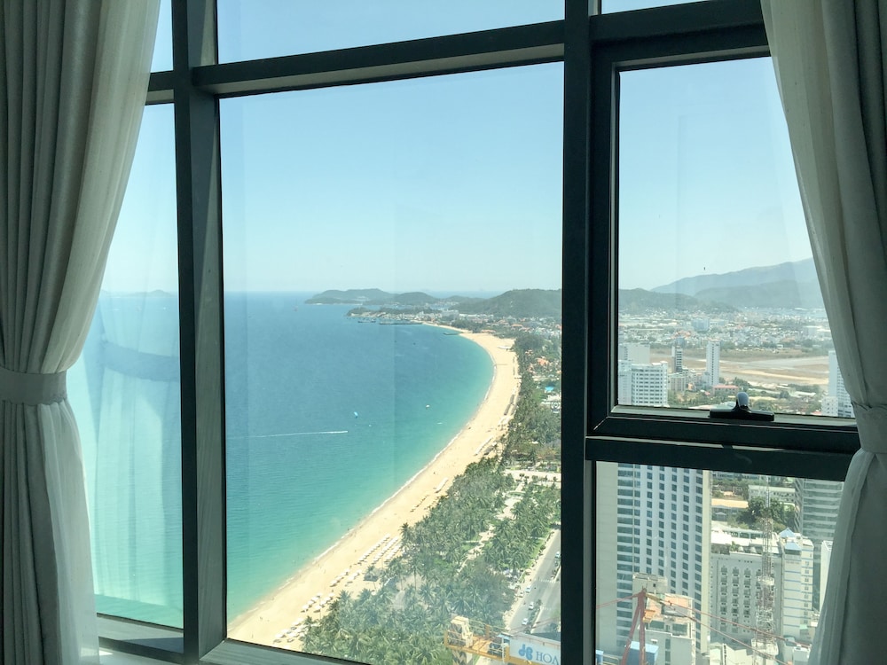 Sunrise Ocean View Apartment 47/77