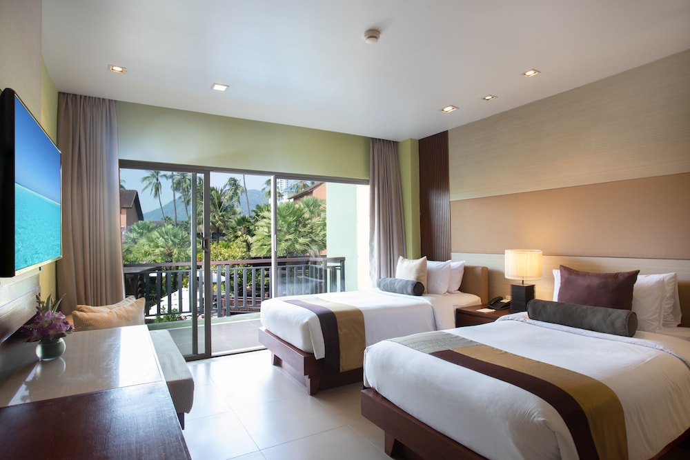 Courtyard by Marriot Phuket Patong Beach 17/65