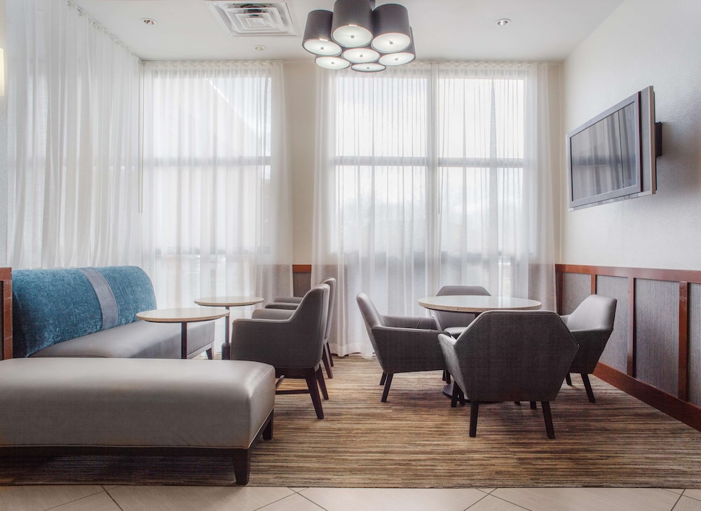 Hyatt Place Cincinnati/Blue Ash 14/28