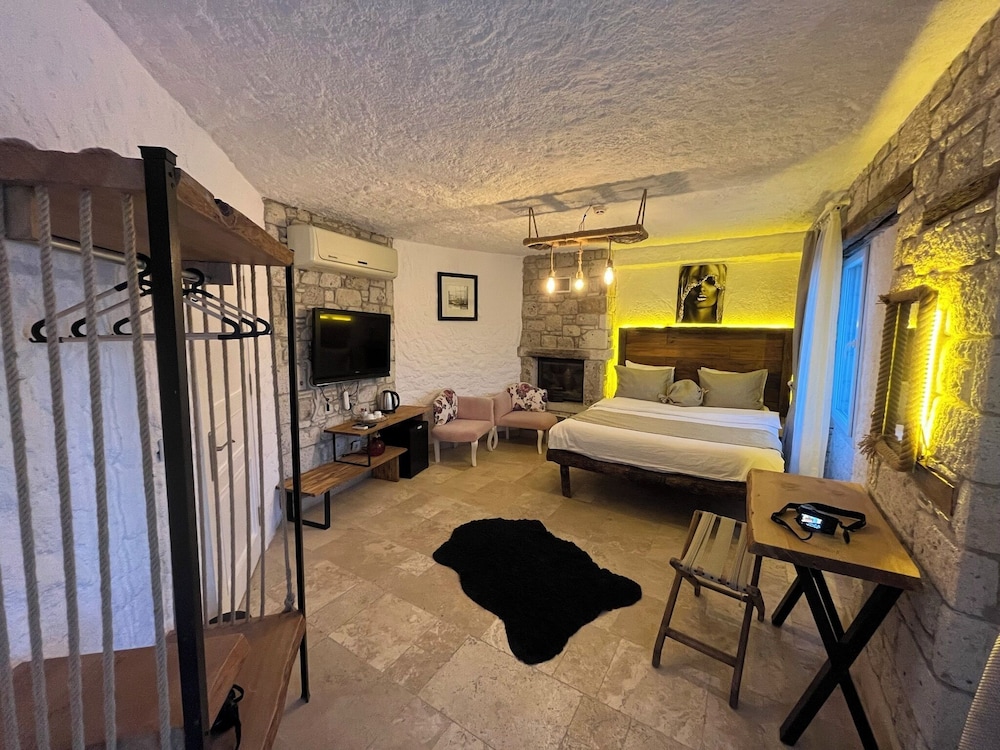 Kirlance Butik Otel 24/30