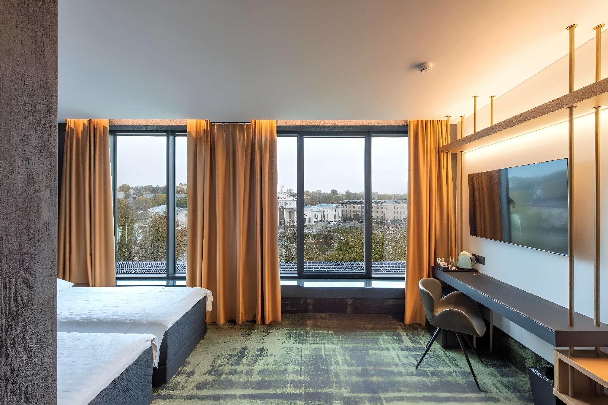 Room, Single Bed, Sky View