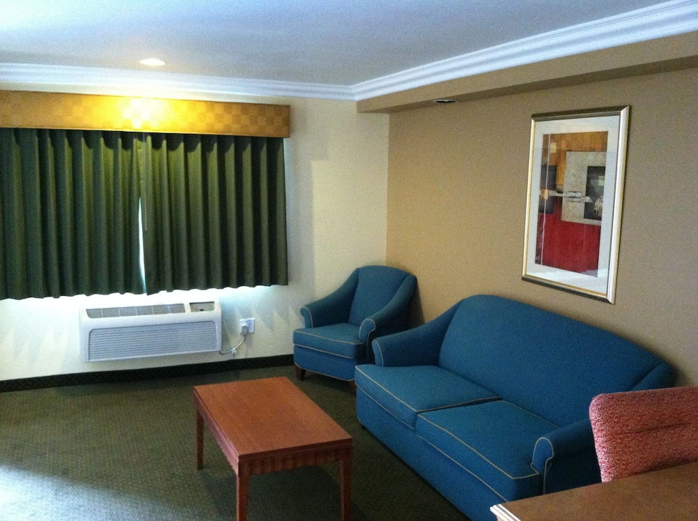 Walnut Inn & Suites 23/44