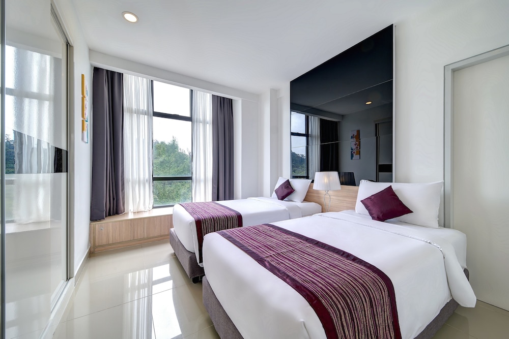 Grand Ion Delemen Hotel 12/69