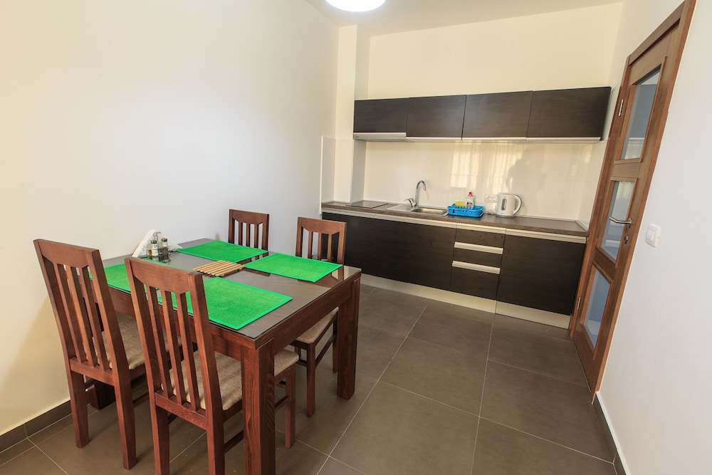Apart Hotel Kuce Lekovica 34/50