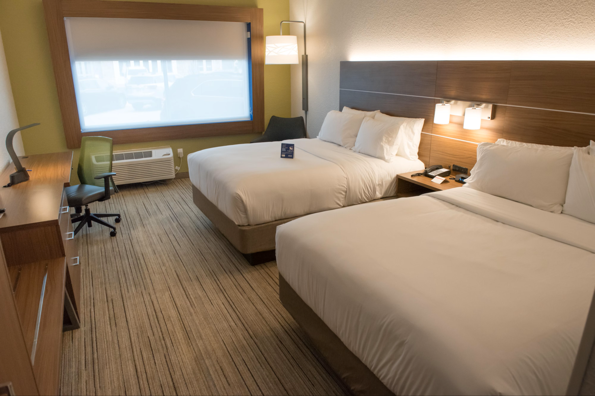 غرفة بسريرين كوين لذوي الإعاقة، Holiday Inn Express & Suites Orland Park Mokena 2/3