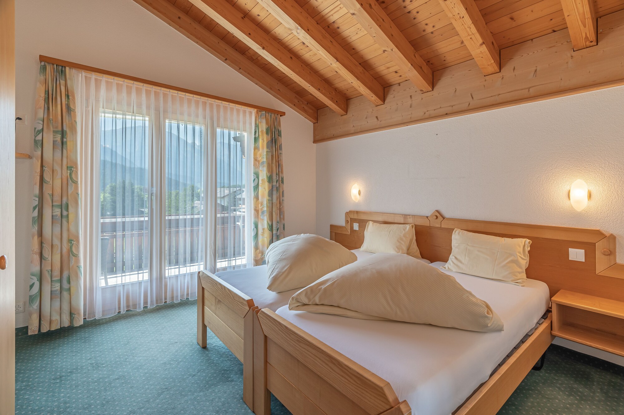 Room, Double Bed