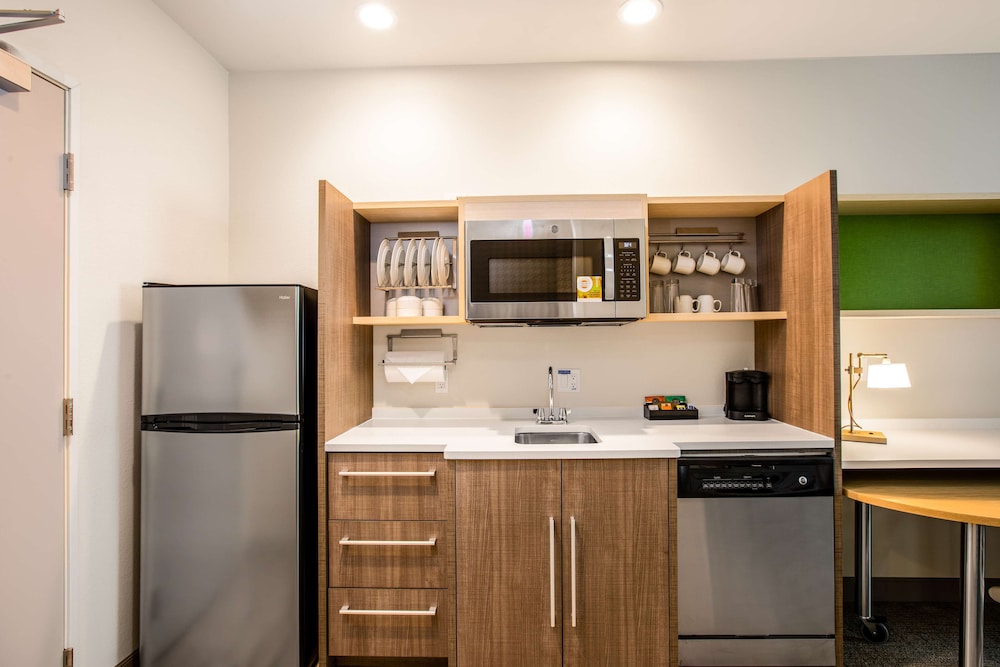 Home2 Suites By Hilton Carlsbad CA 31/44