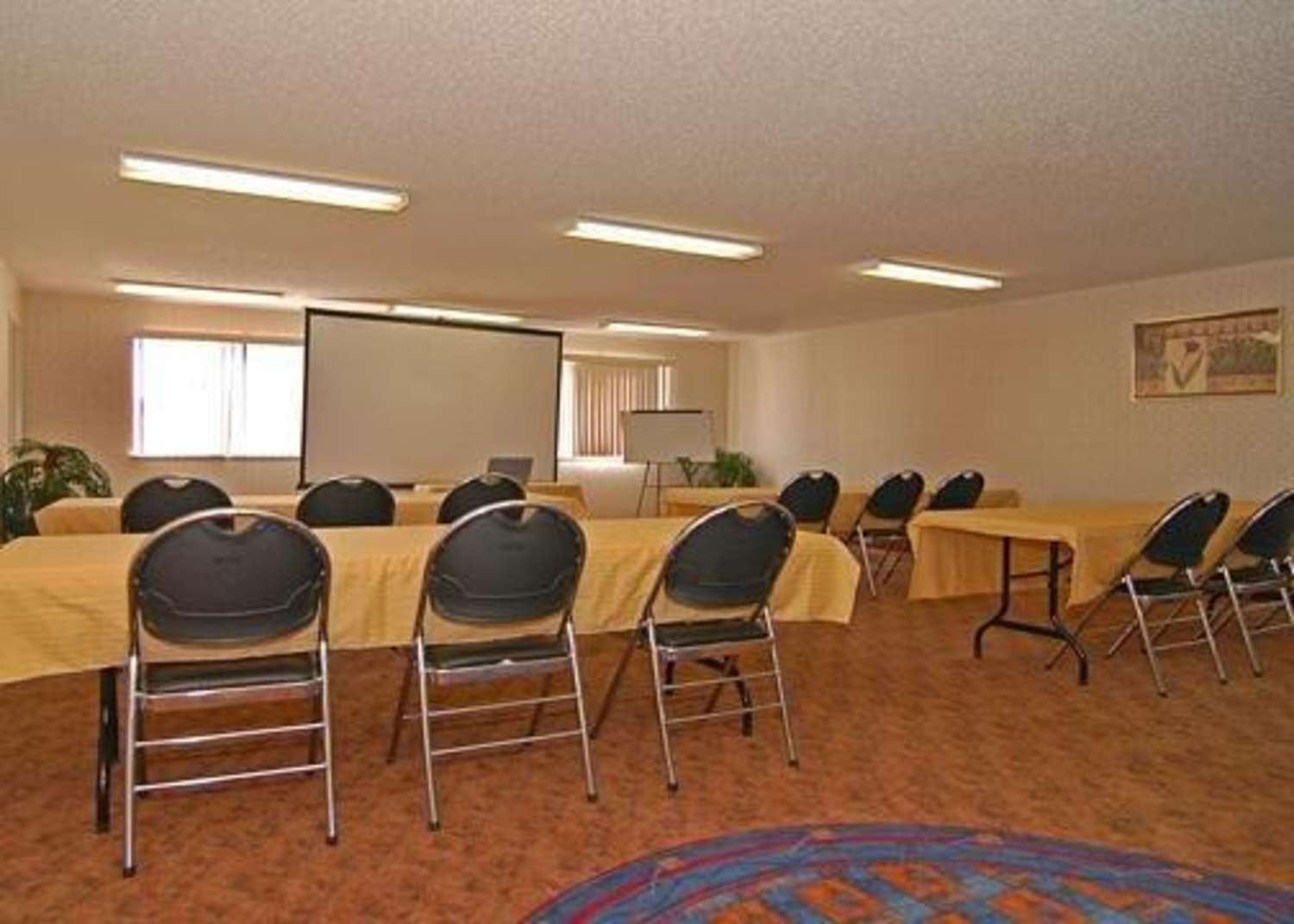 Quality Suites Albuquerque Airport 16/19