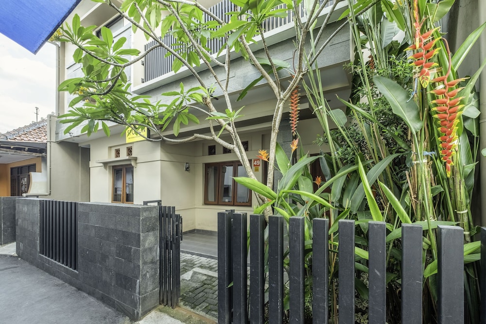 SPOT ON 2080 Rumah Kita Residence 36/40