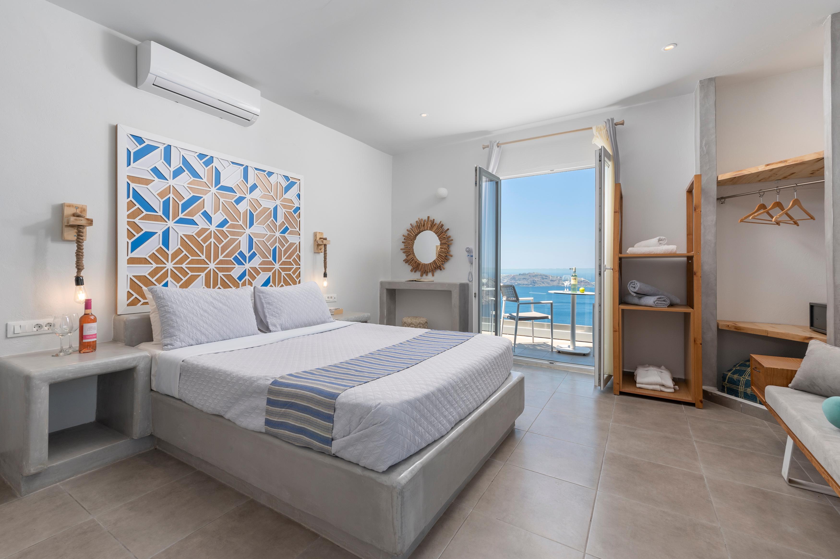 Honeymoon, Suite, Caldera View, Outdoor Jetted Tub