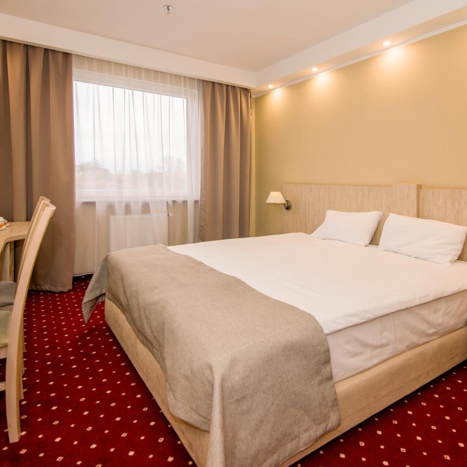 HOTEL 500 4/50