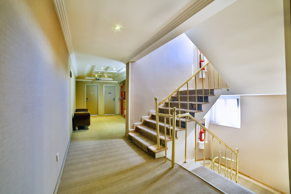 Grand Emin Hotel 30/47