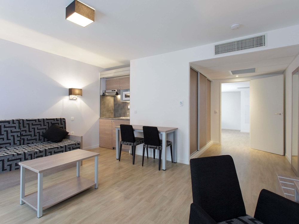 Aparthotel Adagio Access Massy Palaiseau 54/71