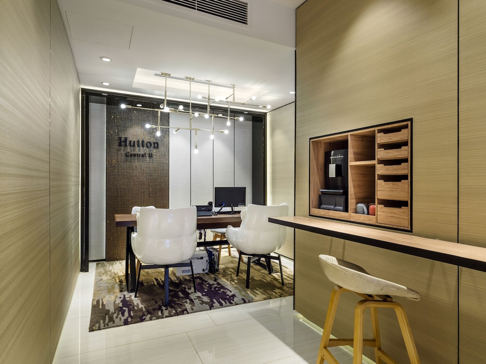 Hutton Central Hotel Managed by The Ascott Limited 48/55