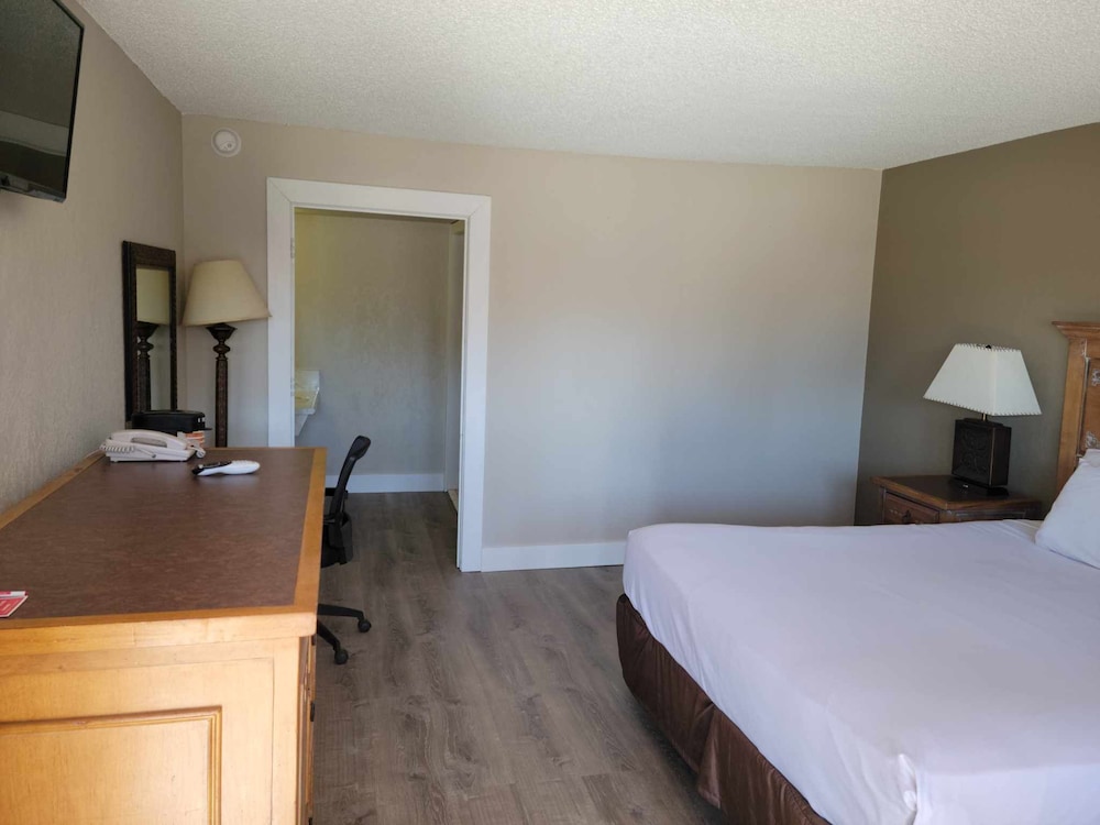 Econo Lodge Springerville 9/21
