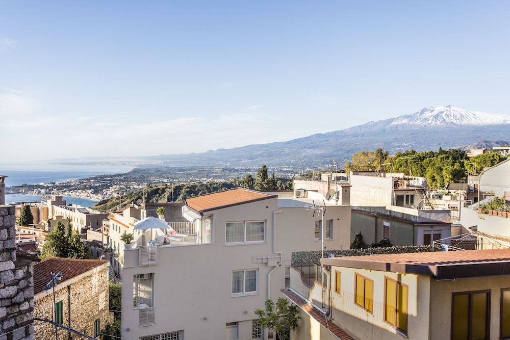 La Malandrina Apartments Suites 2/78