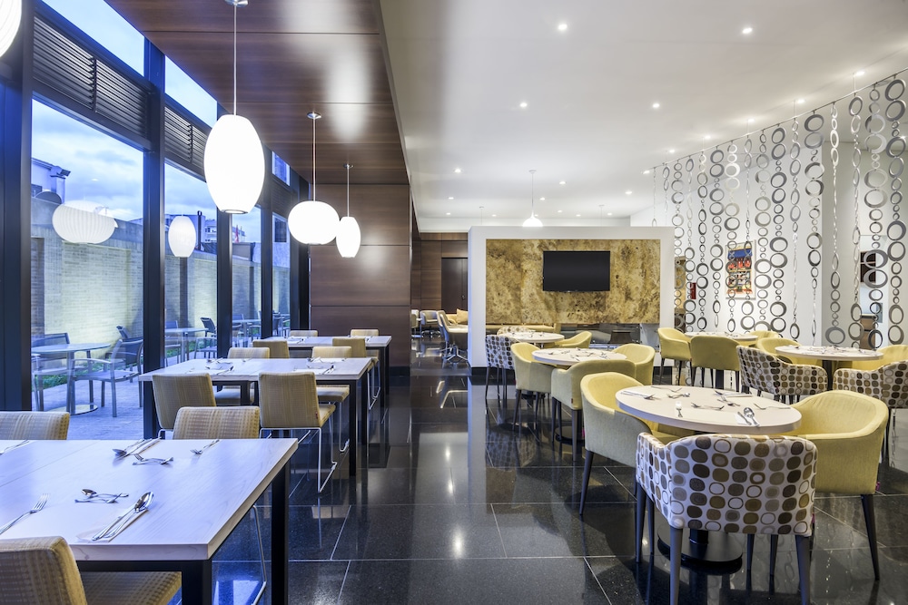 Holiday Inn Express Suites Bogota Dc Ex Zona Financiera 37/53