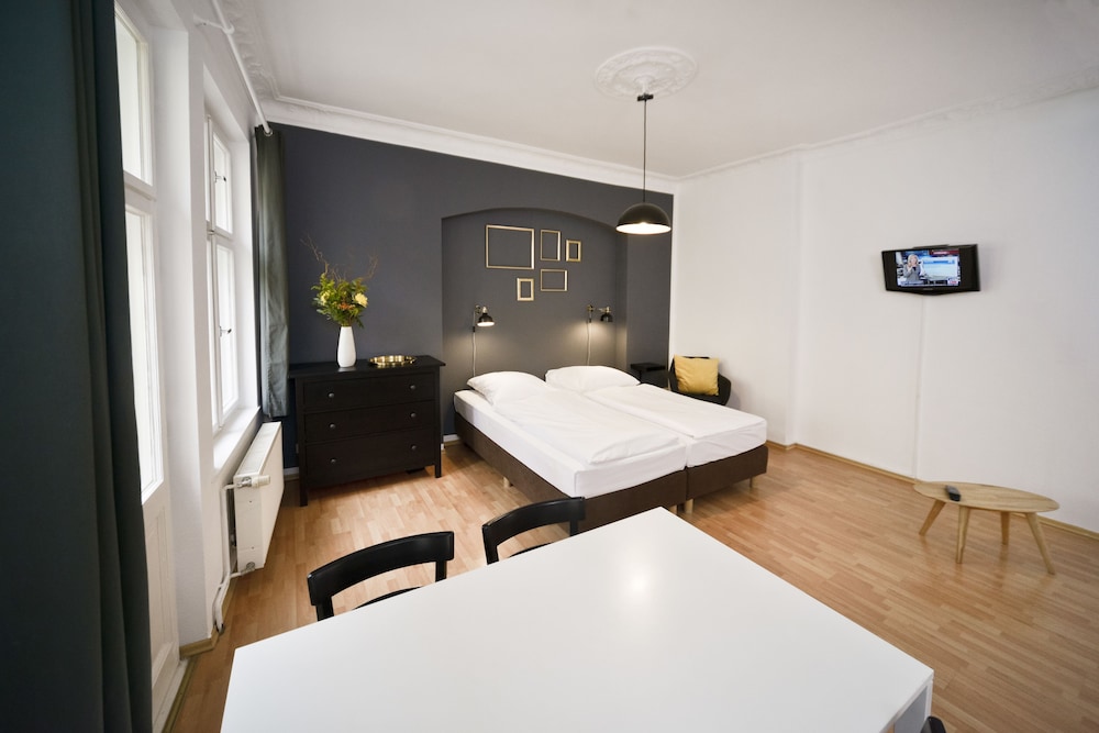 Old Town Apartments Schonhauser Allee Berlin 21/69