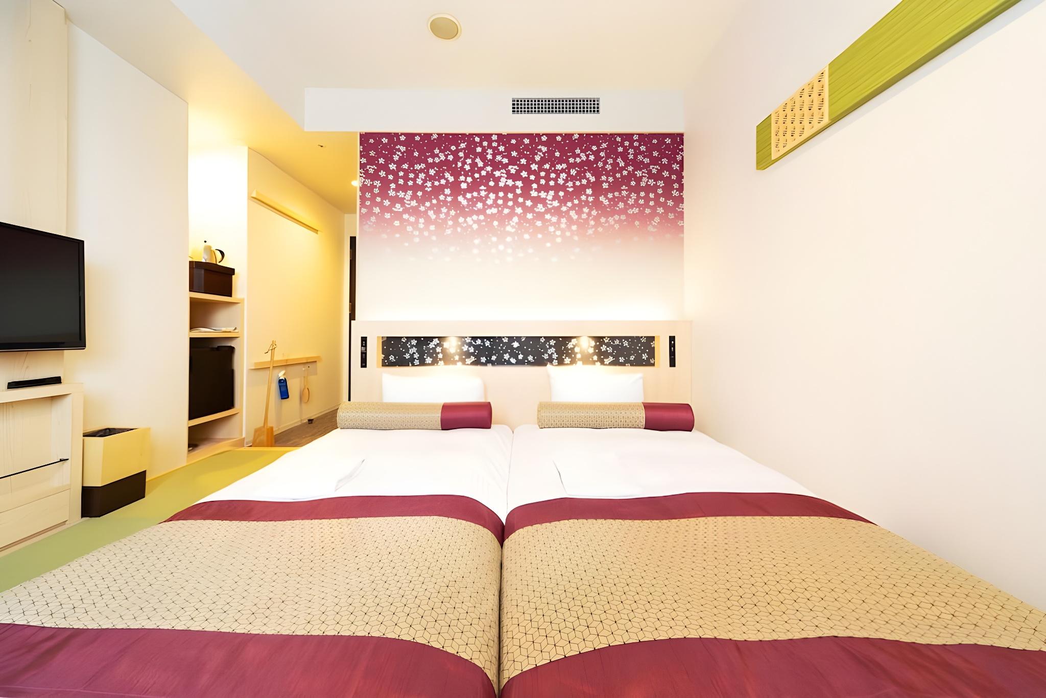 Sakura, Twin Beds، KOKO HOTEL Shinjuku Yotsuya 2/2