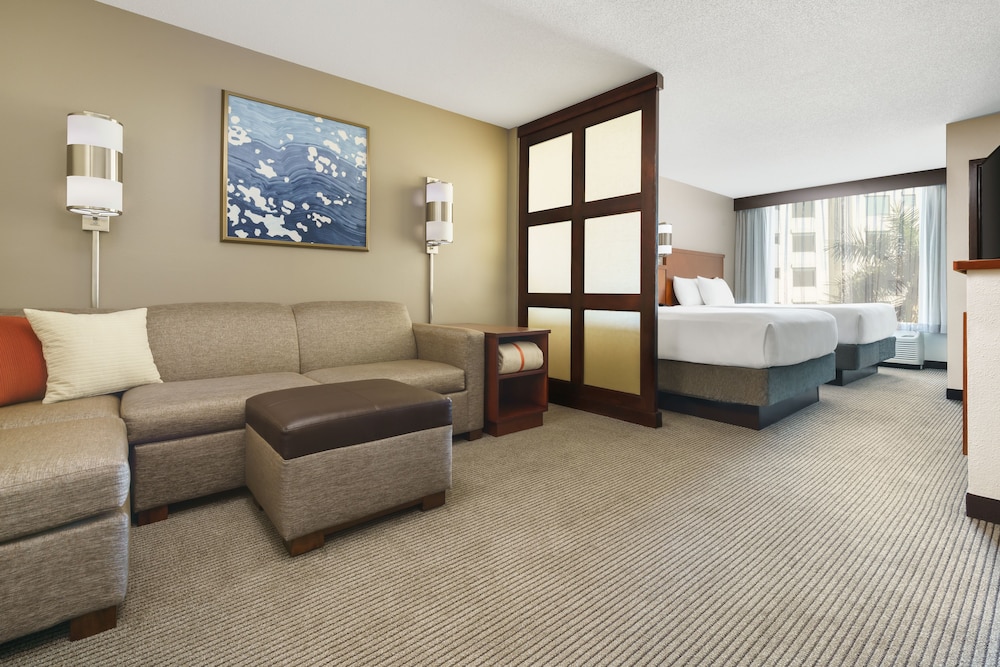 Hyatt Place Fort Lauderdale Airport - South & Cruise Port 24/44