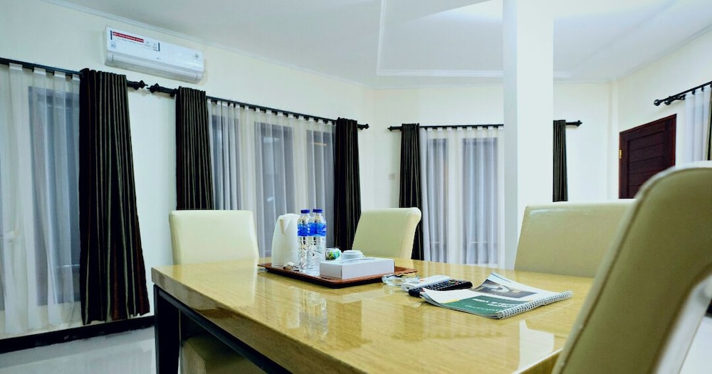 Aleyra Hotel and Villa Garut 39/50