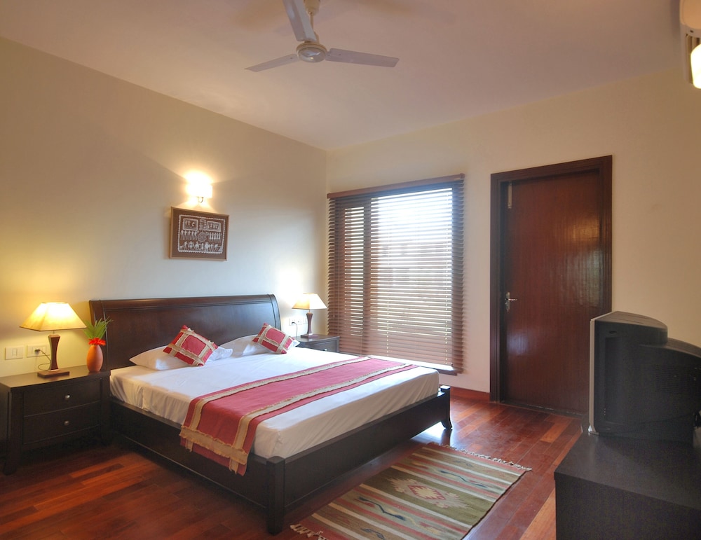 3 Bedrooms, Aqua, Villa, 6 Beds