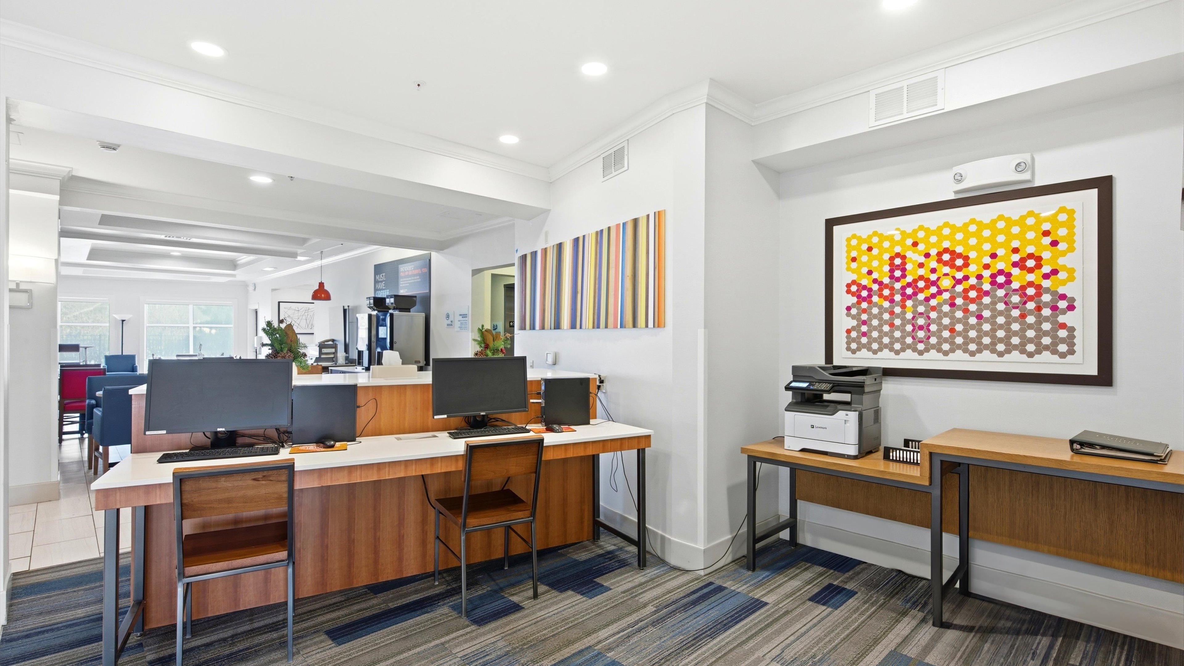 Holiday Inn Express Bethlehem Airport Allentown Area 17/80