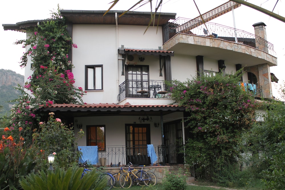 Anatolia Resort 4/96