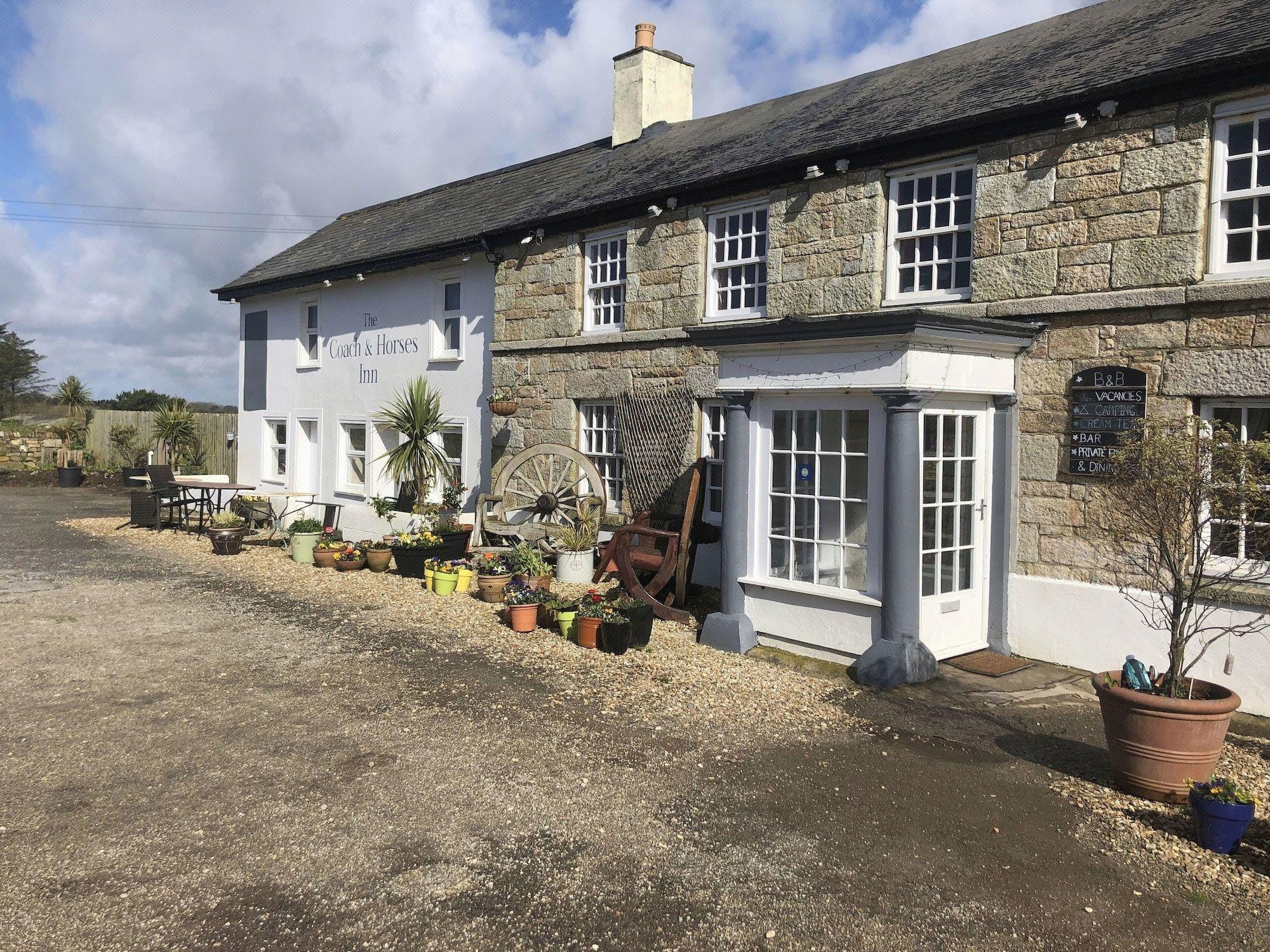 The Coach And Horses Inn 15/16