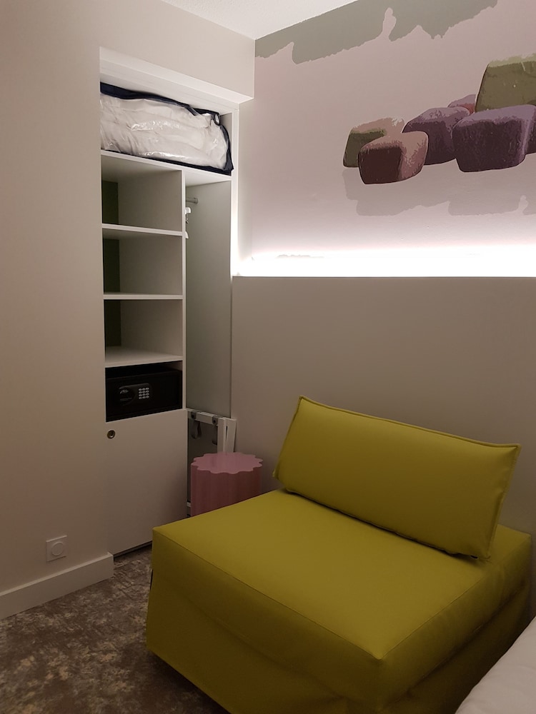 Ibis Styles Frejus Saint-Raphael 25/72
